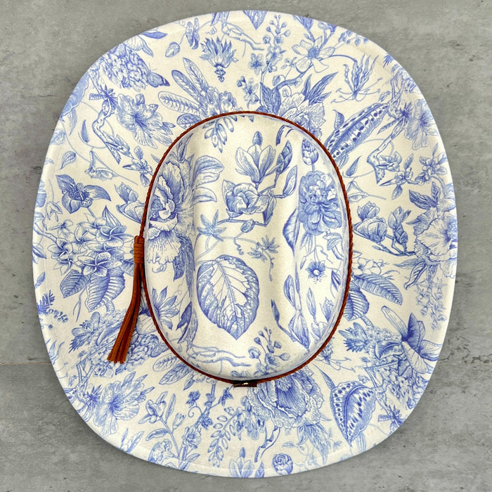611fc05e3c4ce80992caae23_blue-chinoiserie-ivory-cattleman-cowboy-top_1776441531016.jpg