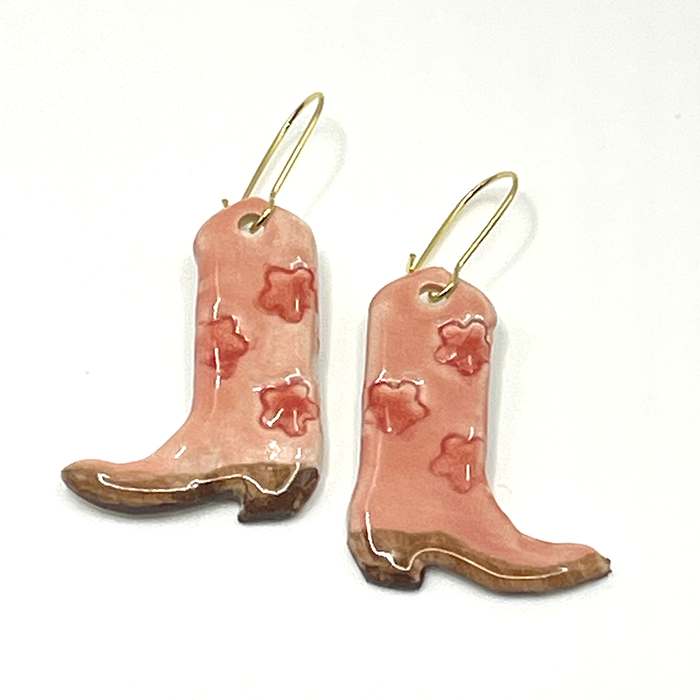 611fc05e3c4ce80992caae23_cowboybootspink_1778015790535.png