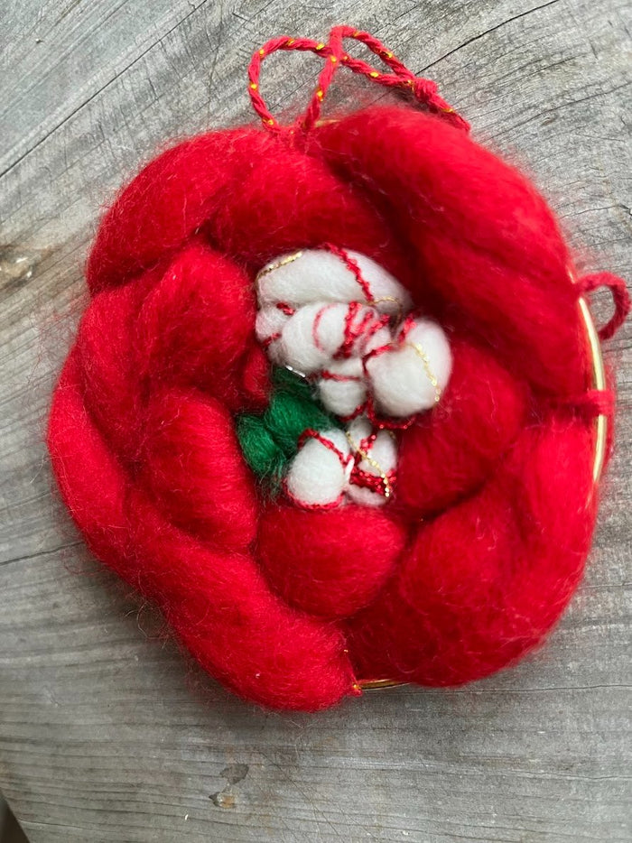 611fc05e3c4ce80992caae23_deck-the-halls-red-wreath-with-peppermint-b-_1763268545691.jpg