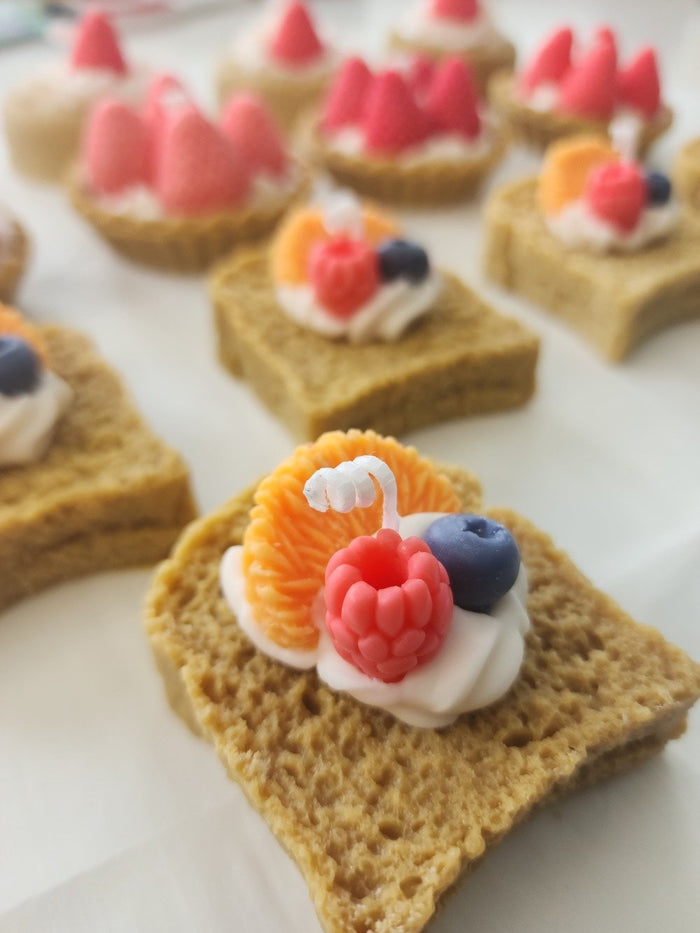 611fc05e3c4ce80992caae23_toast-berry-candle2_1783738687701.jpg