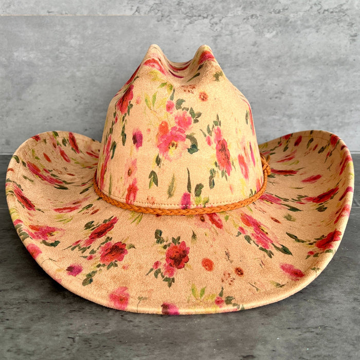 611fc05e3c4ce80992caae23_red-roses-tan-cattleman-front_1786550505973.jpg