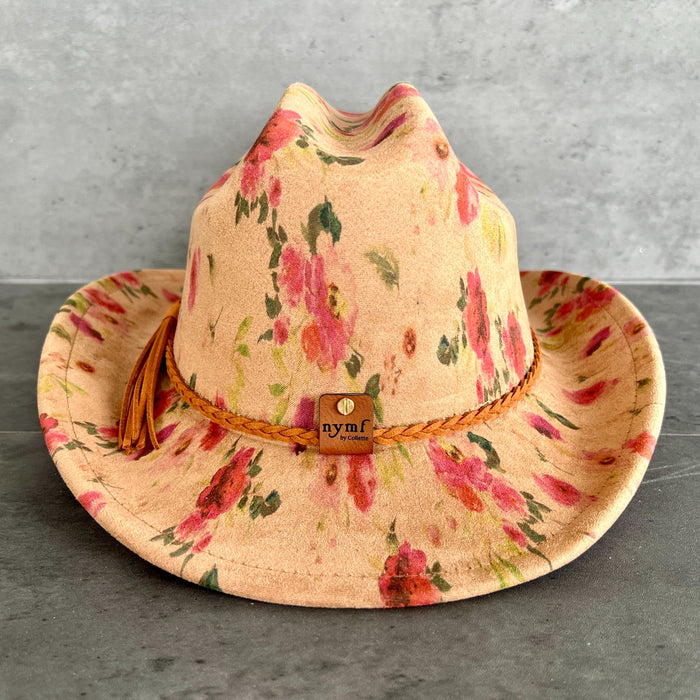 611fc05e3c4ce80992caae23_red-roses-tan-youth-cattleman-back_1786550781961.jpg