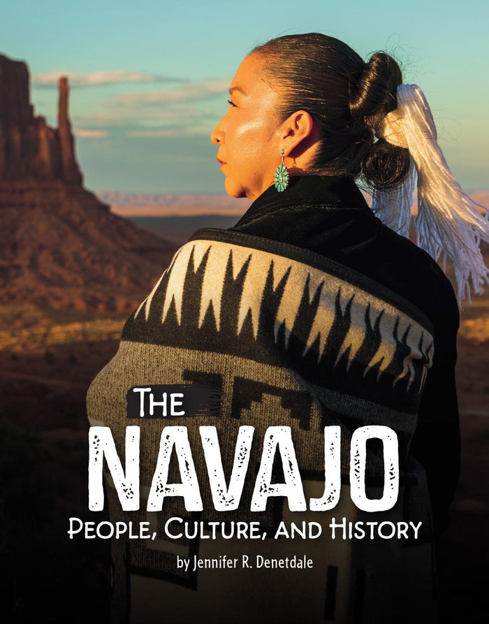 The Navajo : People, Culture, and History (PB)